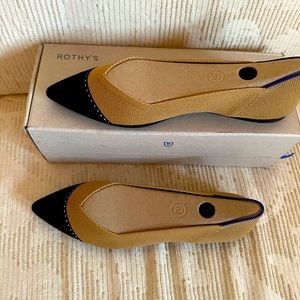 Rothy’s Points Camel Captoe NEW